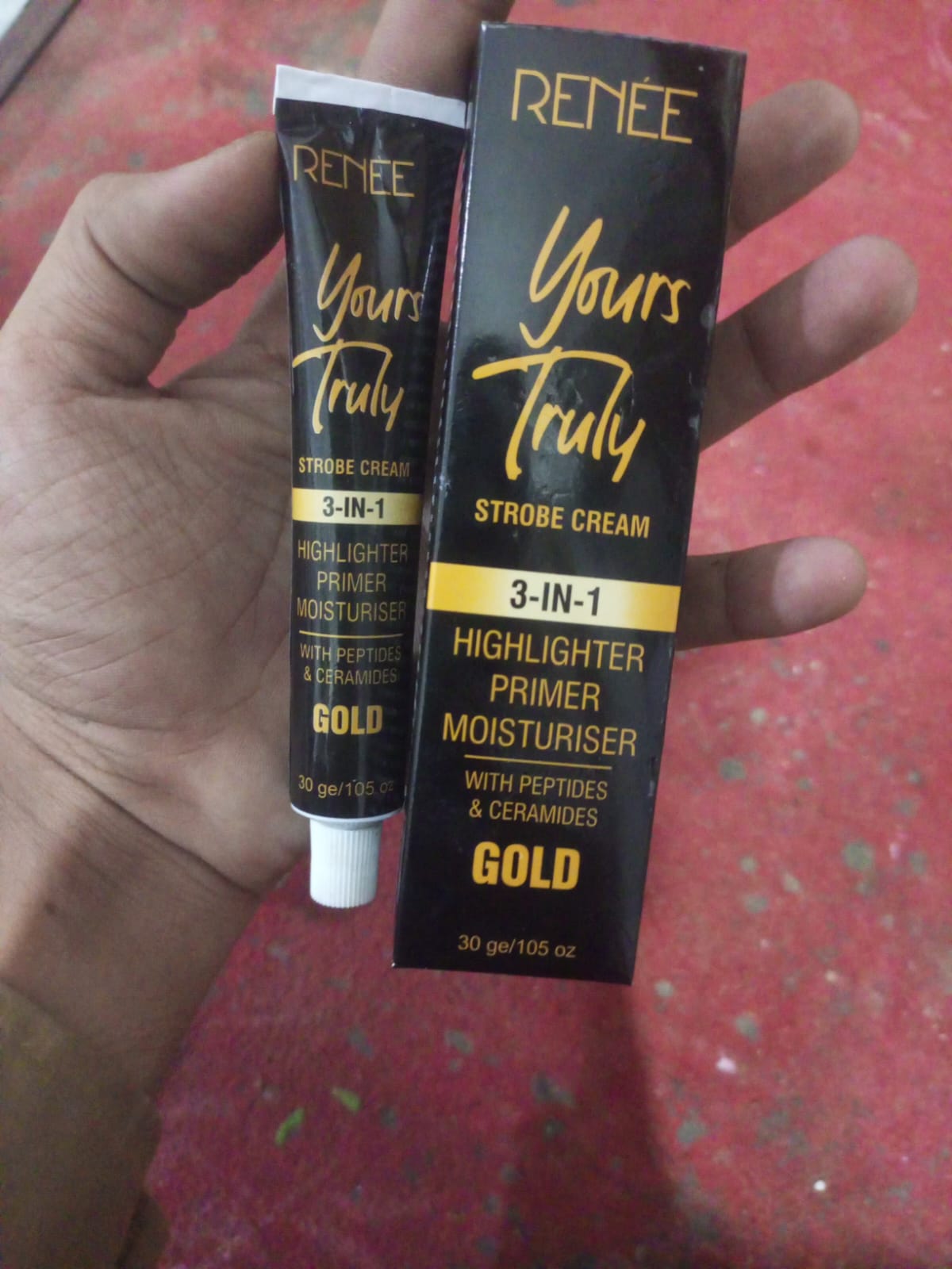 RENÉE Yours Truly 3-in-1 Gold Strobe Cream – Highlighter, Primer & Moisturizer